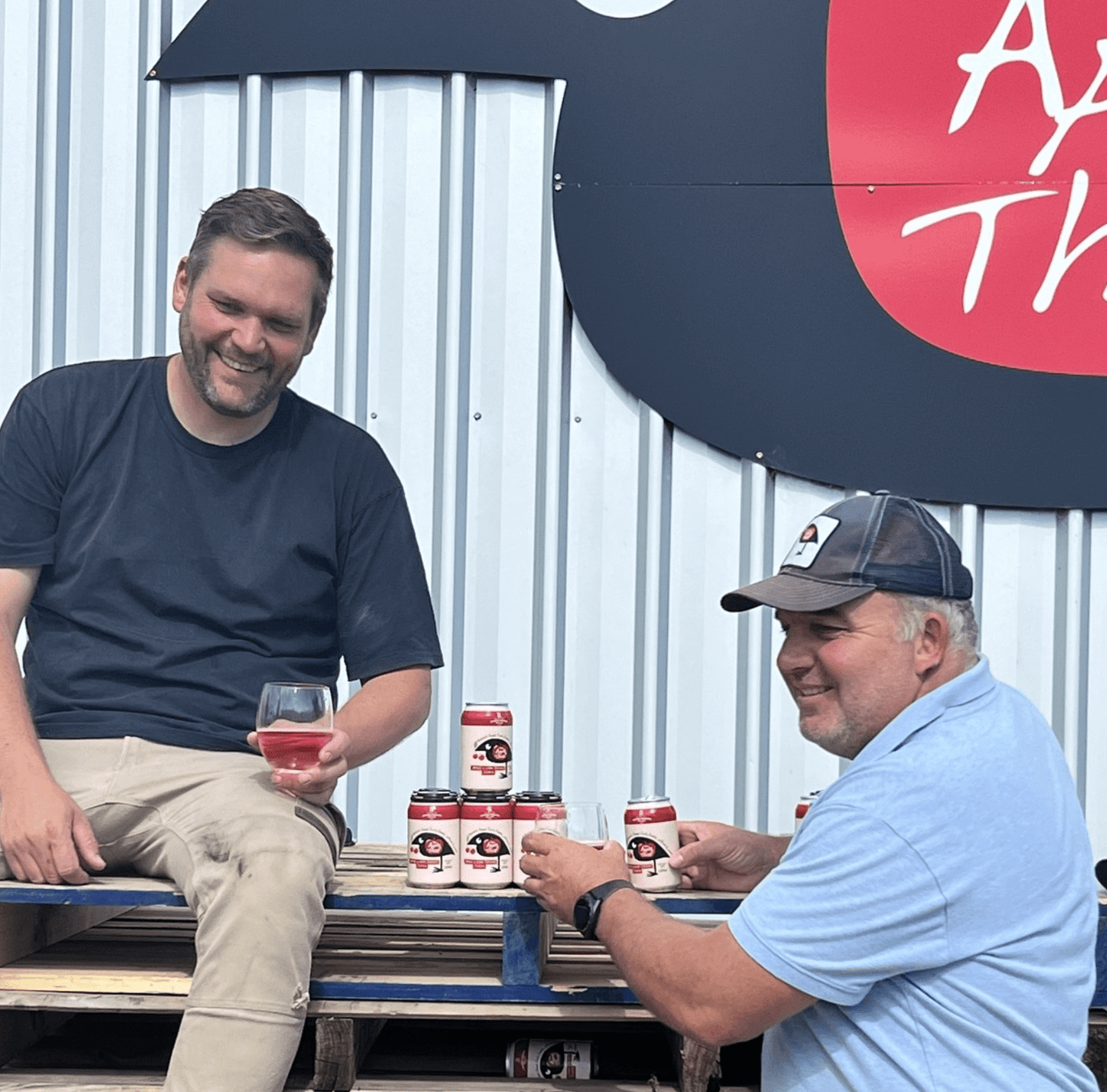 The Apple Thief Non-Alcoholic Apple & Cherry Cider 330ml - The Apple Thief - Craftzero