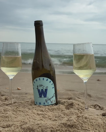 Wednesday’s Domaine Piquant - Alcohol-Free White Wine - 750ml